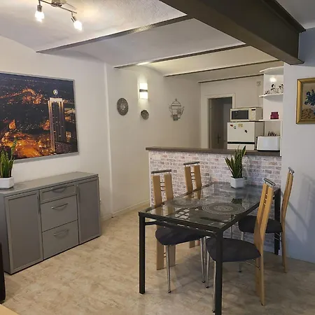 Hoffmann Grossdeuben Mit 2 Schlafzimmern Eg