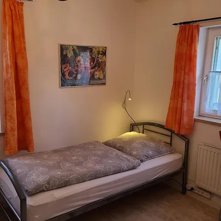 Apartman Fewo Hoffmann Eg - Ihr Domizil Fuer Arbeit Oder Kurzurlaub Böhlen